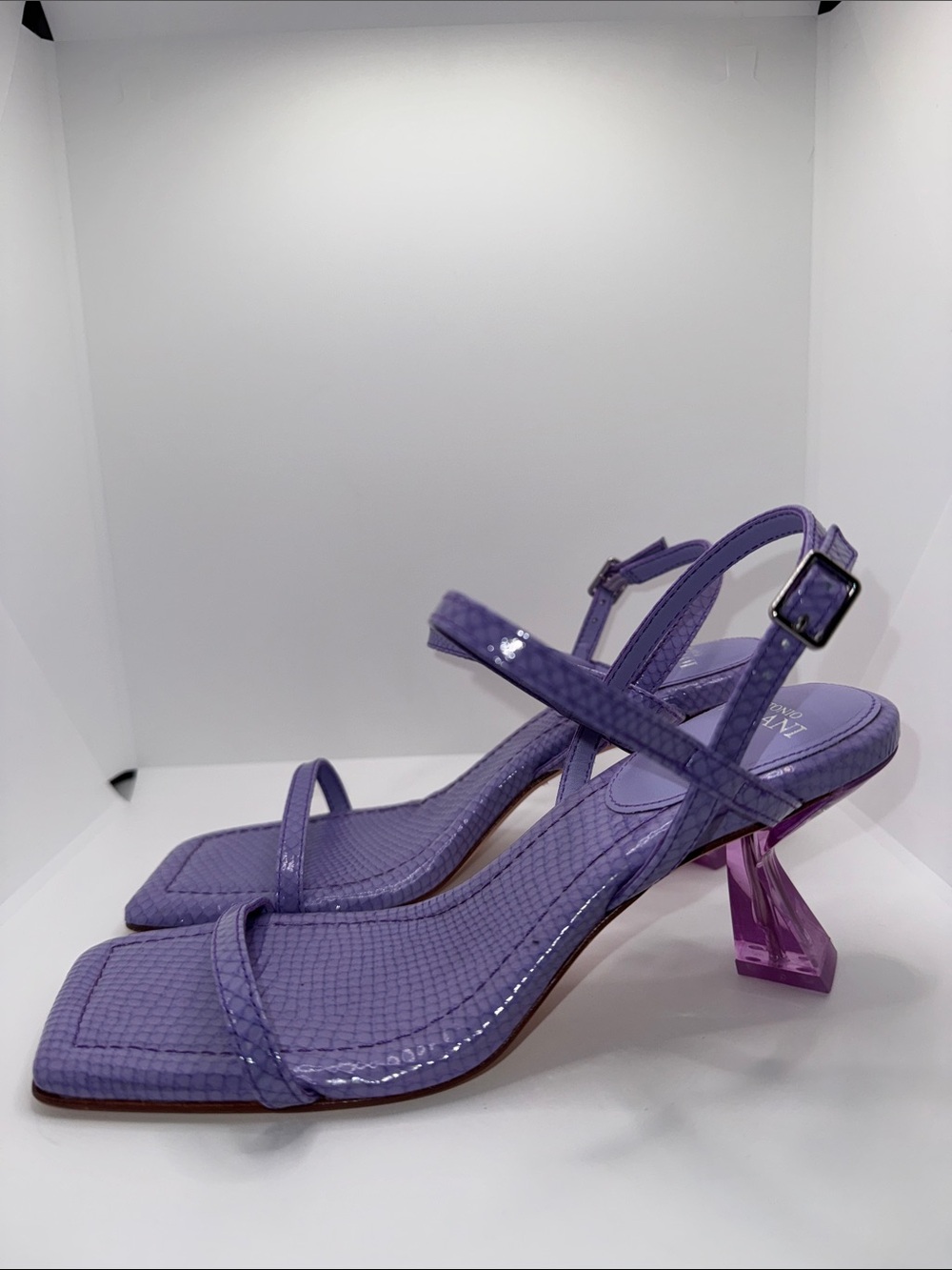 Antonio Melani Fran Embossed Leather Heels Strappy Dress Sandals Women’s 6 - Picture 2 of 11